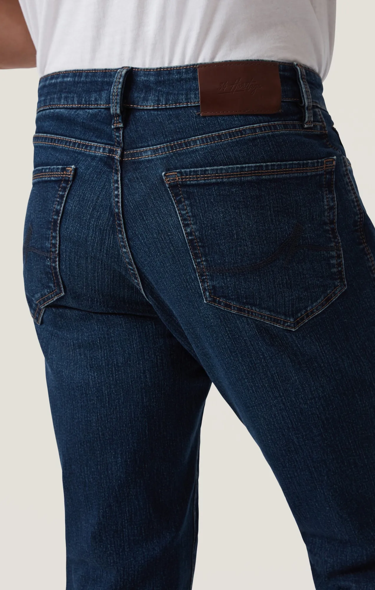 Charisma Relaxed Straight Jeans In Mid Comfort