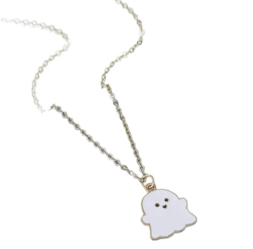 Ghost necklace: white