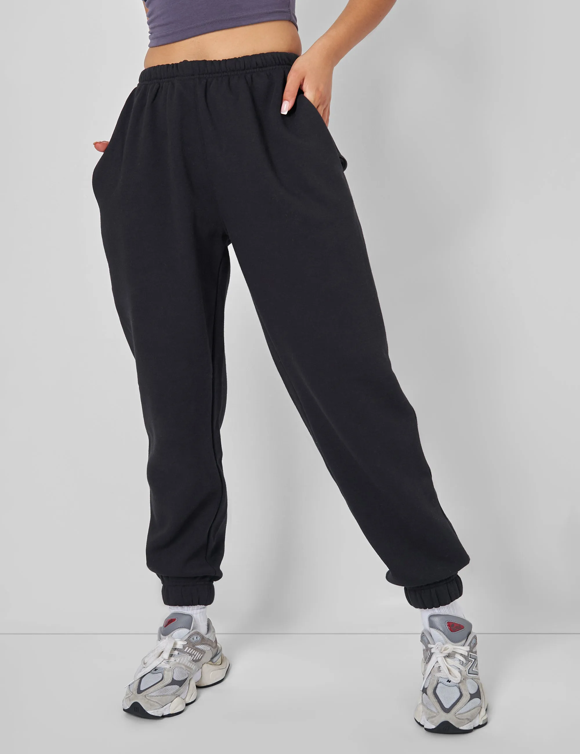 Relaxed Fit Cuffed Jogger Black